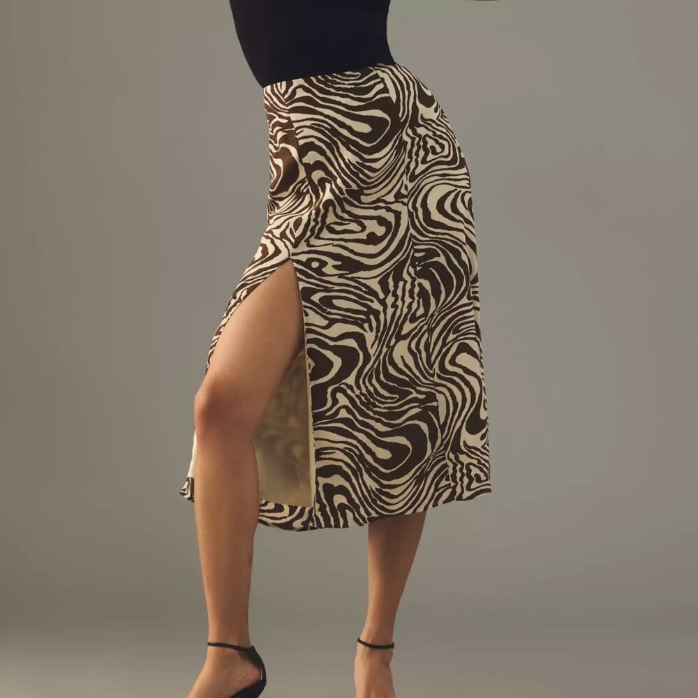 The Lille Side-Slit Midi Skirt